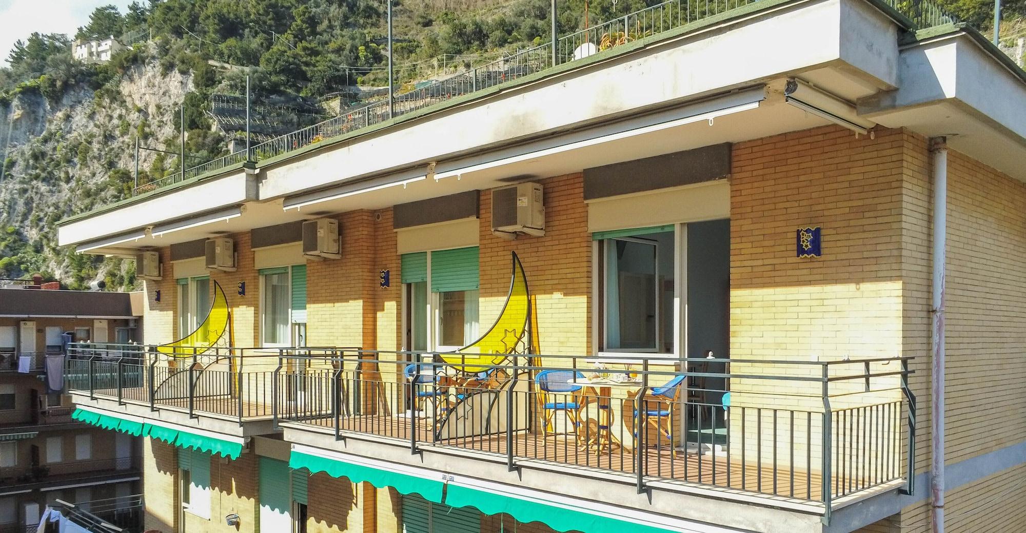 La Casa Delle Stelle Bed & Breakfast Майори Екстериор снимка